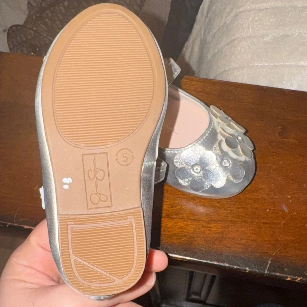 Jessica Simpson Silver Floral Dress Shoes
